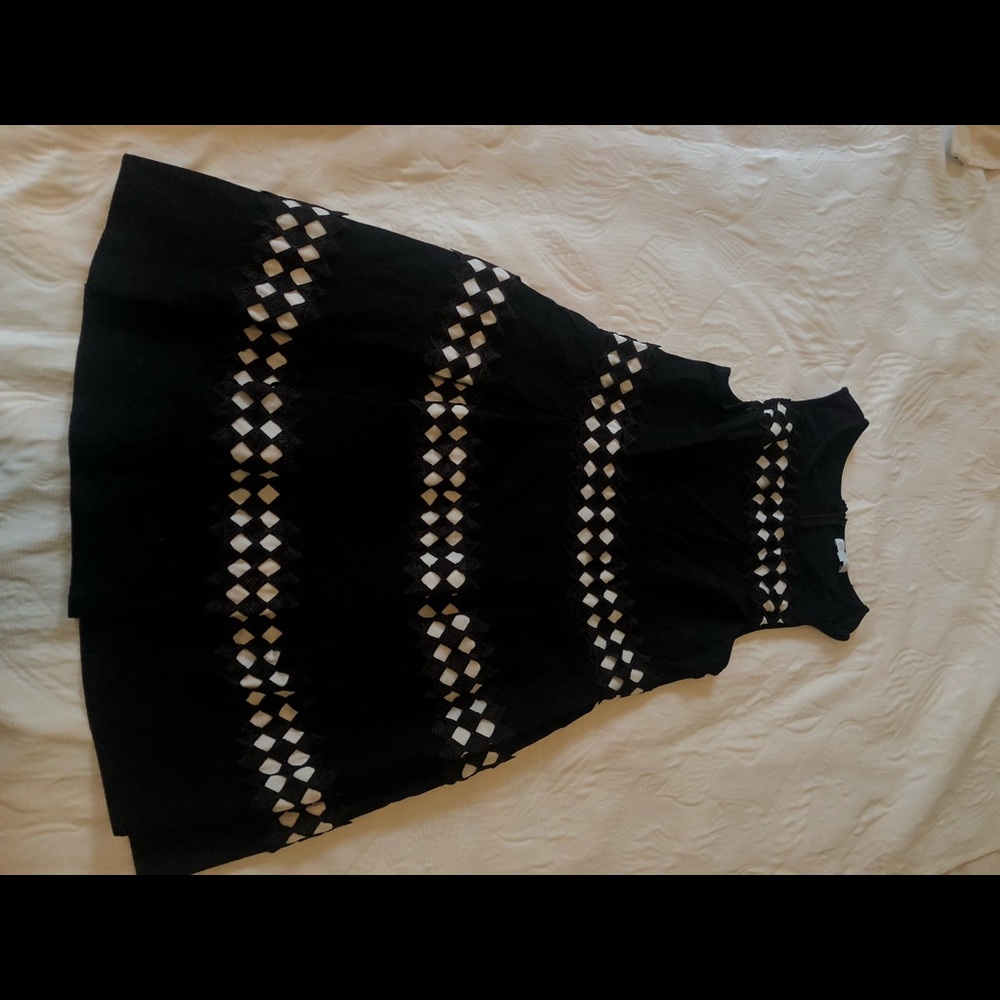 Black and white francesas dress